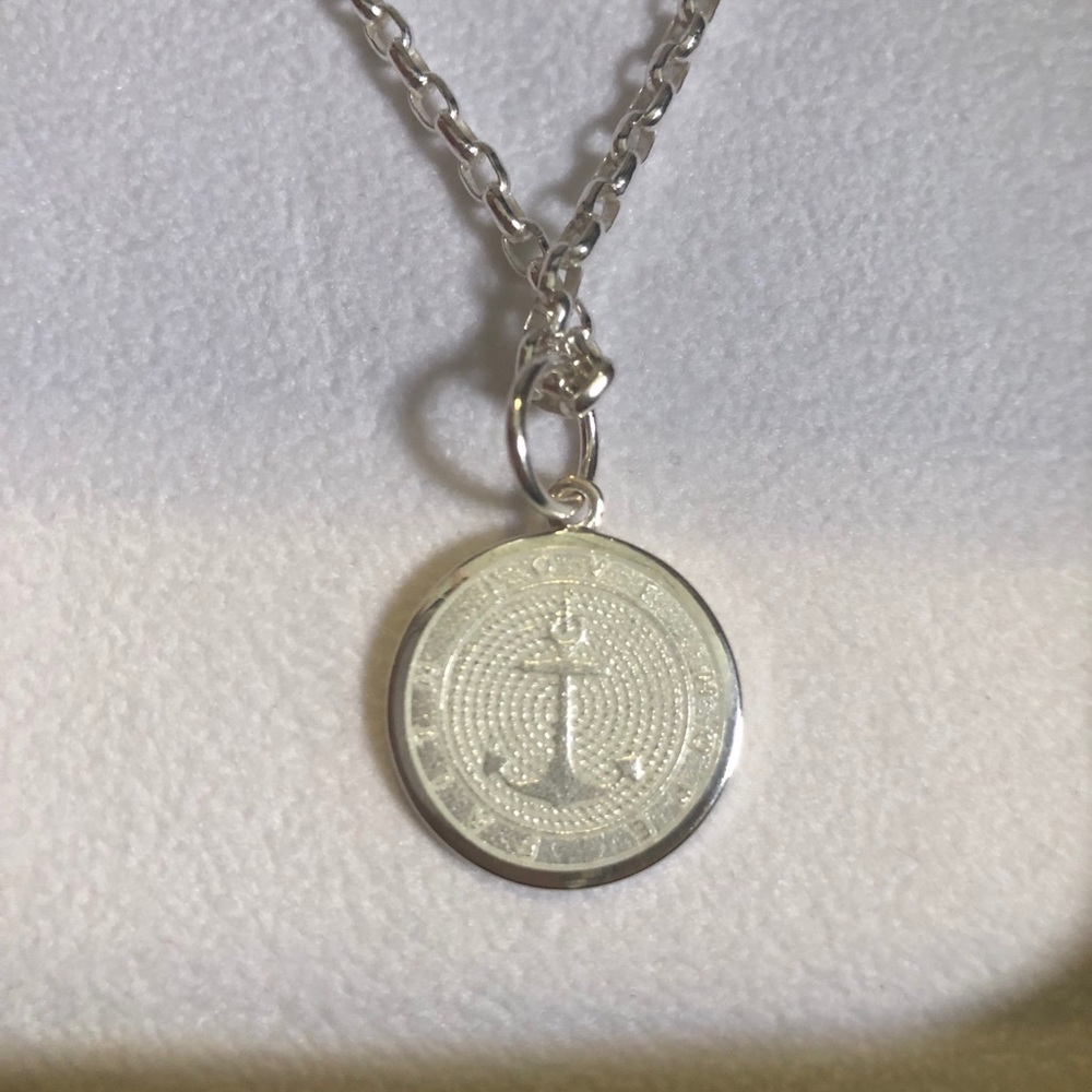 LOLA .925 Sterling Silver Anchor Necklace
